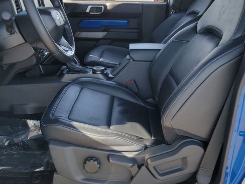 Used 2021 Ford Bronco First Edition AWD/4WD image 6