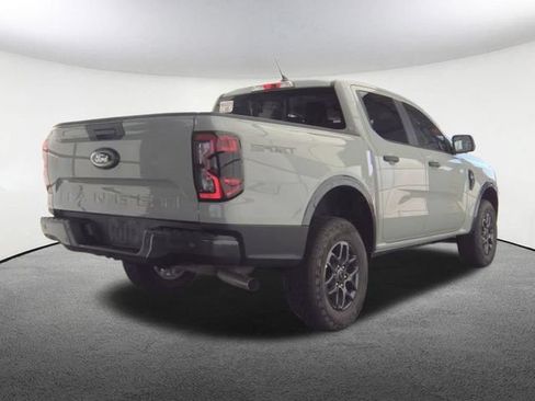 Used 2024 Ford Ranger XLT RWD image 2