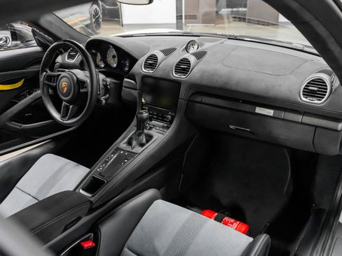 Used 2023 Porsche 718 Cayman GT4 RS image 16