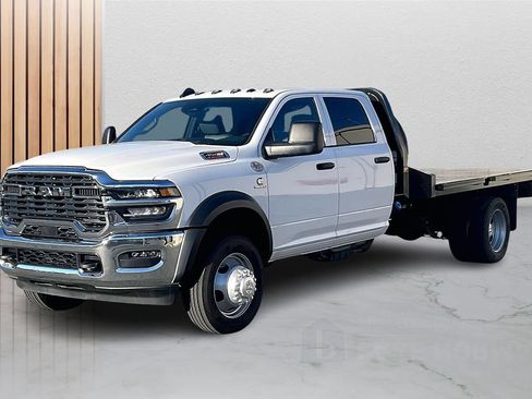 New 2025 RAM 4500 Tradesman w/ Chrome Appearance Group AWD/4WD image 2
