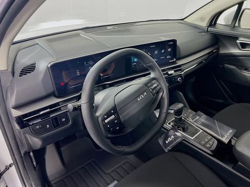 New 2026 Kia Sportage LX image 9