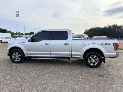 Used 2016 Ford F150 Lariat w/ Equipment Group 502A Luxury AWD/4WD image 6