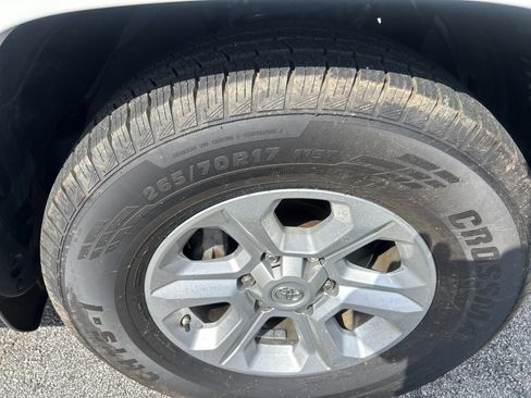 Used 2017 Toyota 4Runner SR5 image 54