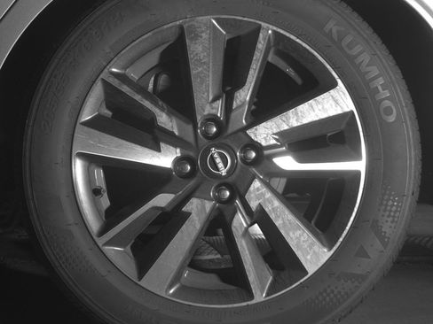 Used 2025 Nissan Versa SV image 14