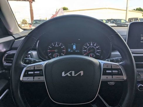 Used 2022 Kia Telluride LX AWD/4WD image 22