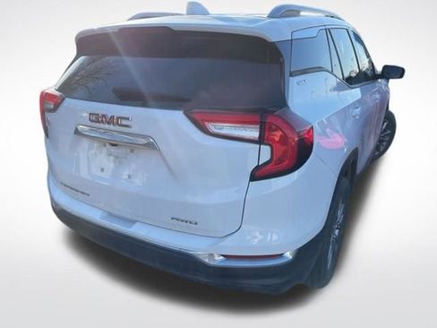 Used 2022 GMC Terrain SLT image 7