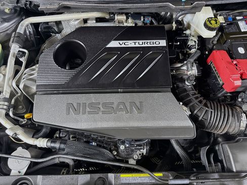 Used 2022 Nissan Rogue SV FWD image 39