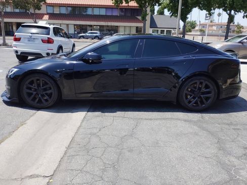 Used 2022 Tesla Model S Plaid AWD/4WD image 29