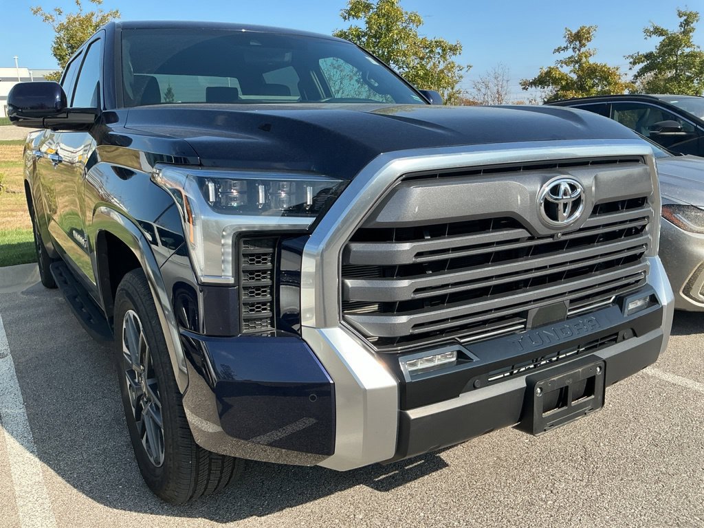 Used 2025 Toyota Tundra Limited AWD/4WD image 14