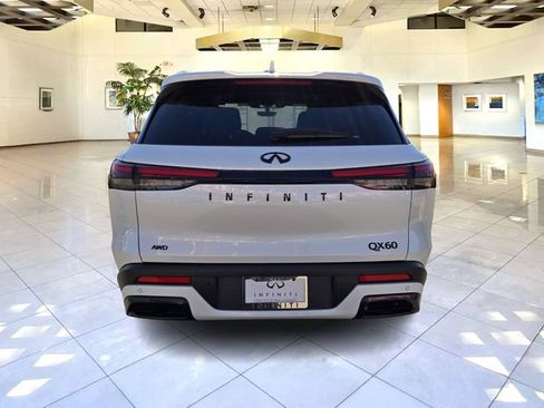 Certified 2025 INFINITI QX60 Luxe w/ Black Edition AWD/4WD image 6