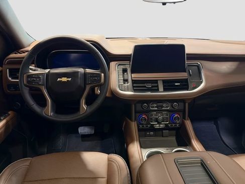 Certified 2024 Chevrolet Suburban High Country image 23