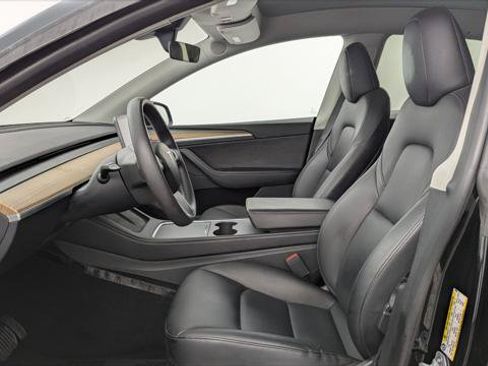 Used 2023 Tesla Model Y Long Range AWD/4WD image 13