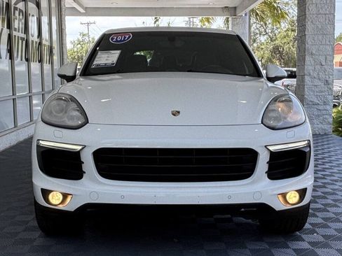 Used 2017 Porsche Cayenne Platinum Edition w/ Premium Package (PJV) AWD/4WD image 13