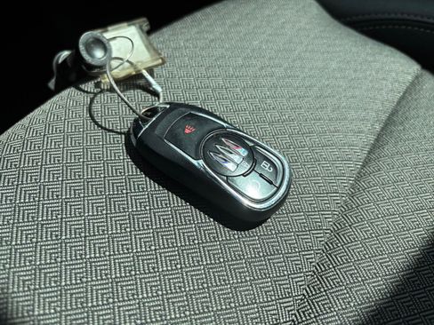 Used 2025 Buick Encore GX Preferred FWD image 18