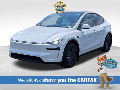 Used 2026 Tesla Model Y Long Range AWD/4WD image 1