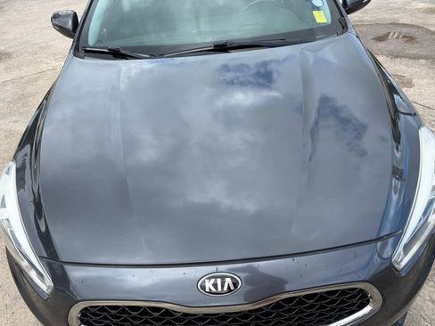 Used 2016 Kia Cadenza Premium FWD image 25