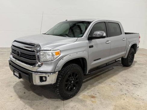 Used 2015 Toyota Tundra Limited w/ Limited Premium Package image 2