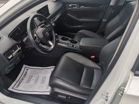 Used 2023 Honda Civic Touring image 11