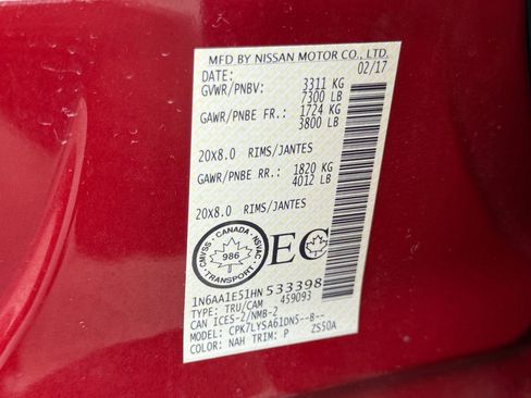 Used 2017 Nissan Titan Platinum Reserve AWD/4WD image 28