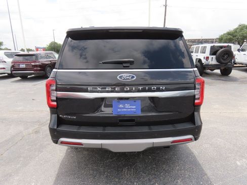 Certified 2023 Ford Expedition Platinum RWD image 11