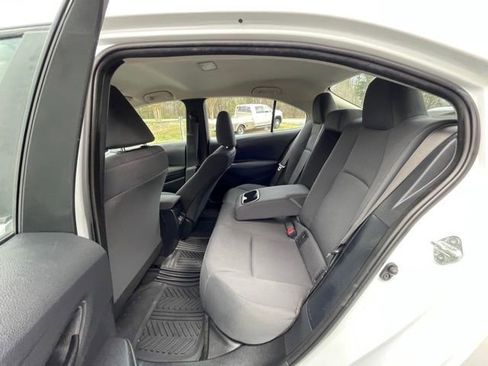 Used 2023 Toyota Corolla LE image 16