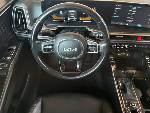 Used 2025 Kia Sorento S AWD/4WD image 14