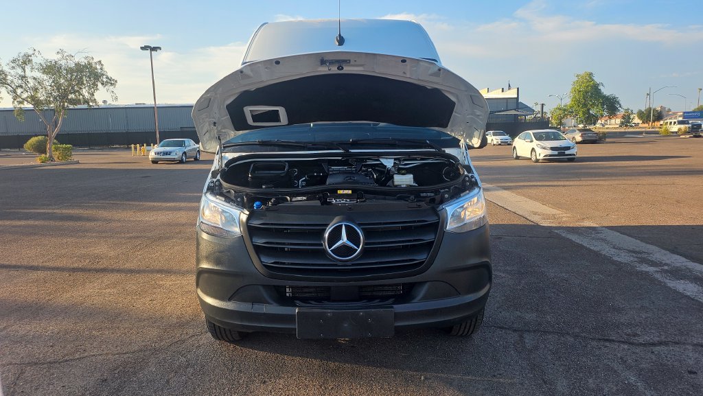 Used 2024 Mercedes-Benz Sprinter 2500 image 34