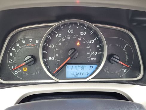 Used 2015 Toyota RAV4 LE image 19