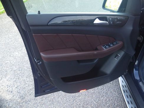 Used 2016 Mercedes-Benz GL 450 4MATIC image 27
