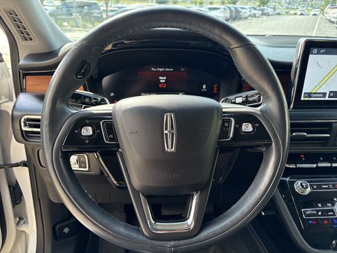 Used 2021 Lincoln Corsair Reserve w/ Elements Package AWD/4WD image 18