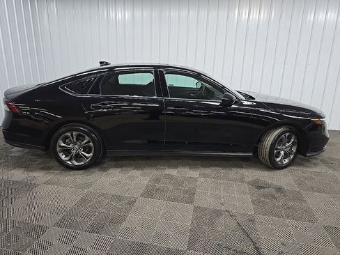 Used 2024 Honda Accord EX image 2