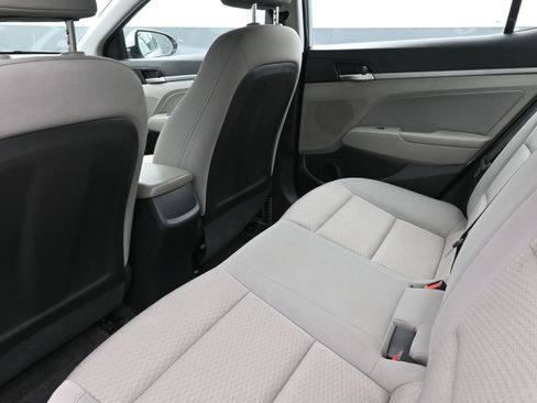 Used 2019 Hyundai Elantra SEL image 21
