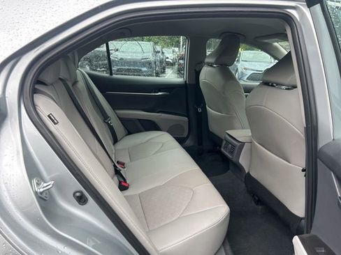Used 2024 Toyota Camry XSE FWD image 18