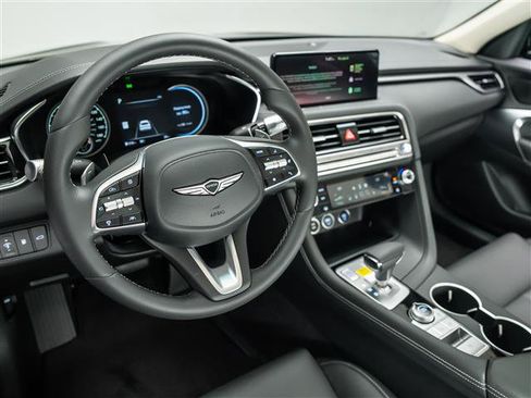 New 2026 Genesis G70 2.5T AWD/4WD image 16