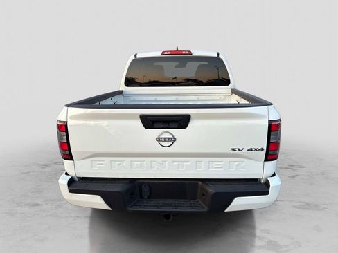 Certified 2023 Nissan Frontier SV w/ Tow Package AWD/4WD image 6