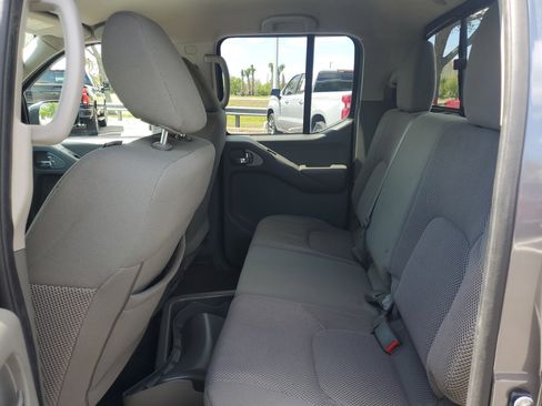 Used 2019 Nissan Frontier SV w/ Value Truck Package image 12