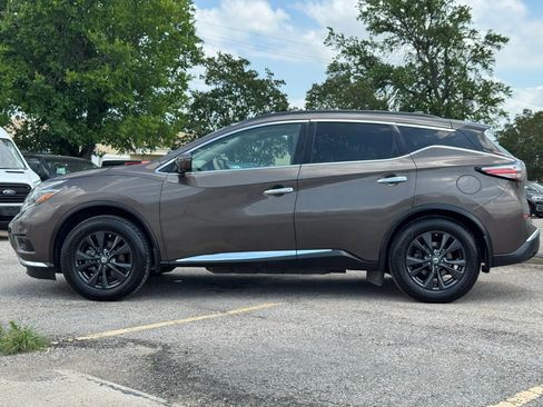 Used 2018 Nissan Murano SV w/ Premium Package AWD/4WD image 3