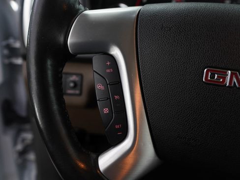 Used 2017 GMC Acadia Limited SLT image 17