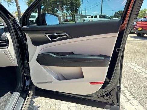 Used 2024 Kia Sportage EX FWD image 10