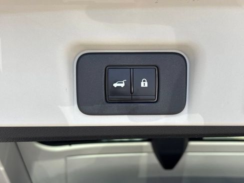 Certified 2024 Nissan Ariya FWD image 31