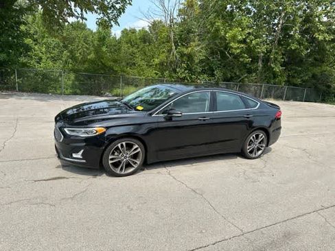 Used 2020 Ford Fusion Titanium FWD image 12