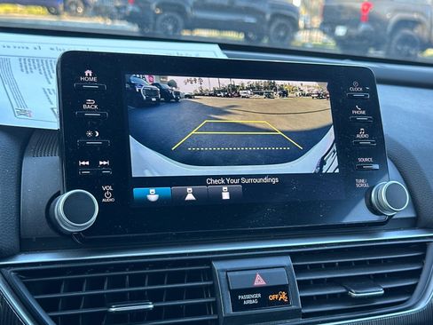 Used 2022 Honda Accord Sport image 17