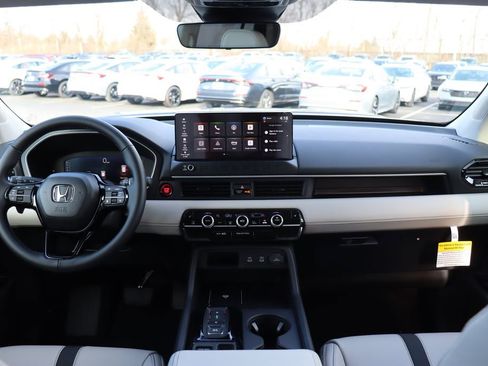 Used 2026 Honda Passport RTL image 18