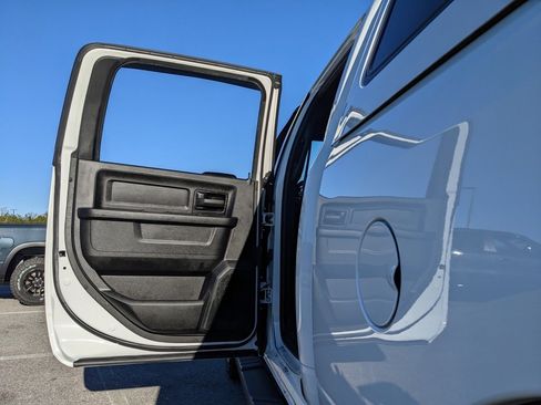 Used 2021 RAM 2500 Tradesman w/ Chrome Appearance Group image 44