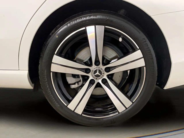Used 2025 Mercedes-Benz C 300 Sedan image 95