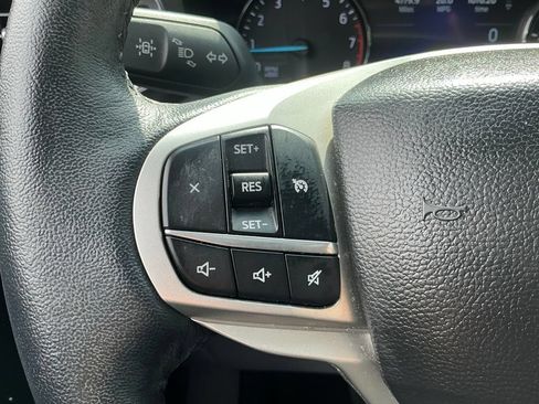 Used 2023 Ford Explorer XLT w/ Equipment Group 202A RWD image 35
