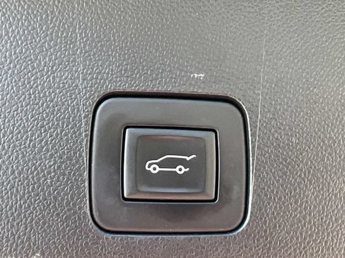 Used 2024 Buick Encore GX Preferred w/ Comfort Package FWD image 12