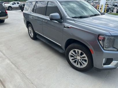 Used 2021 GMC Yukon SLT w/ SLT Luxury Package