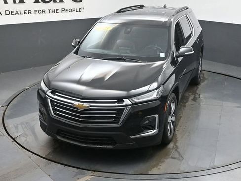 Used 2023 Chevrolet Traverse LT w/ LT Premium Package image 47