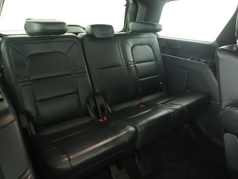 Used 2023 Lincoln Navigator Reserve image 15